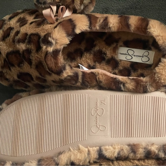 Jessica Simpson Women’s Size 9-10 Leopard Slippers. New in Box. - Picture 5 of 8